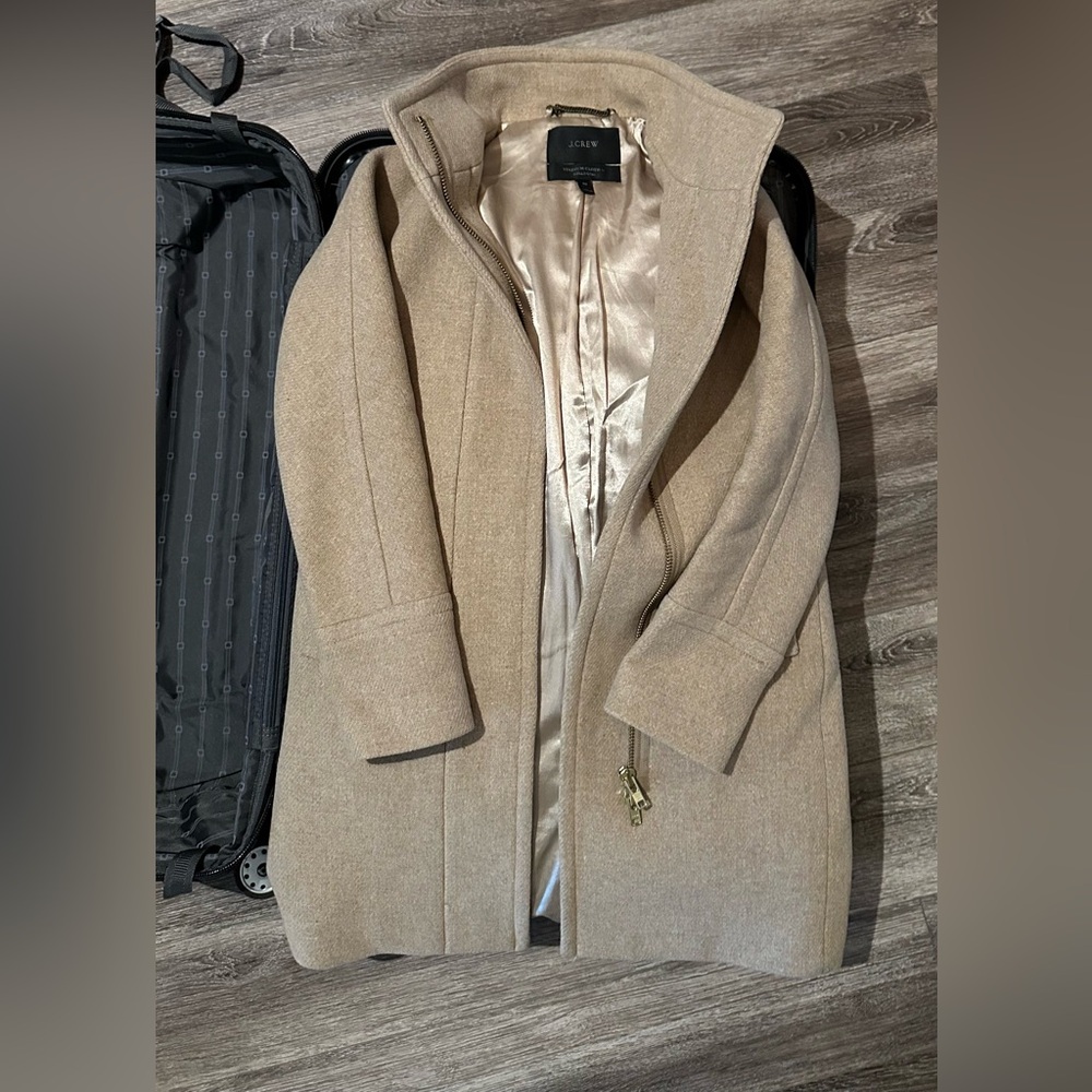 J. Crew cocoon stadium cloth coat in cream tan